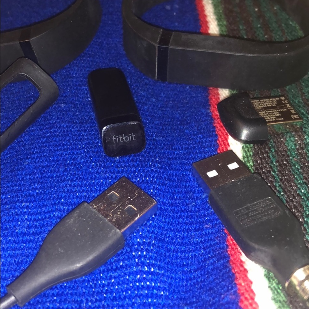 Fit bit - Picture 2 of 3
